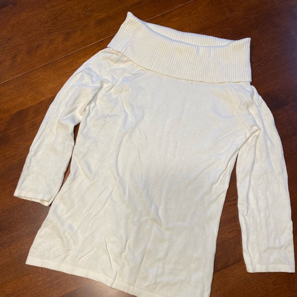 Ann Taylor Sweater - Picture 1 of 7